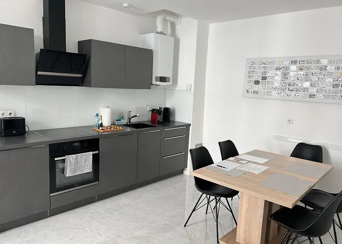 Number 17 Apartman