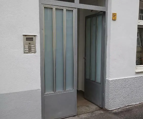 Number 17 Apartman *